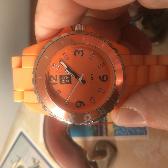 Roxy brand watch - Picture 2 of 7